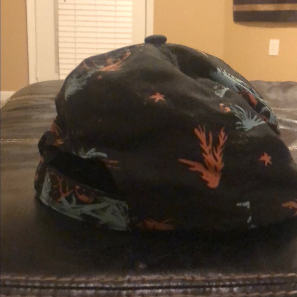 Volcom Trucker Hat - Picture 4 of 4